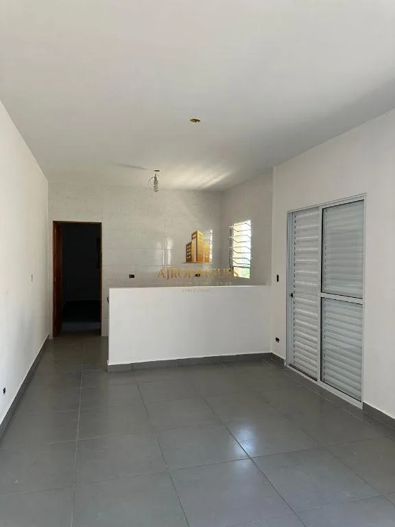 Casa para Venda em Mairinque, São José, 2 dormitórios, 1 suíte, 2 banheiros, 2 vagas