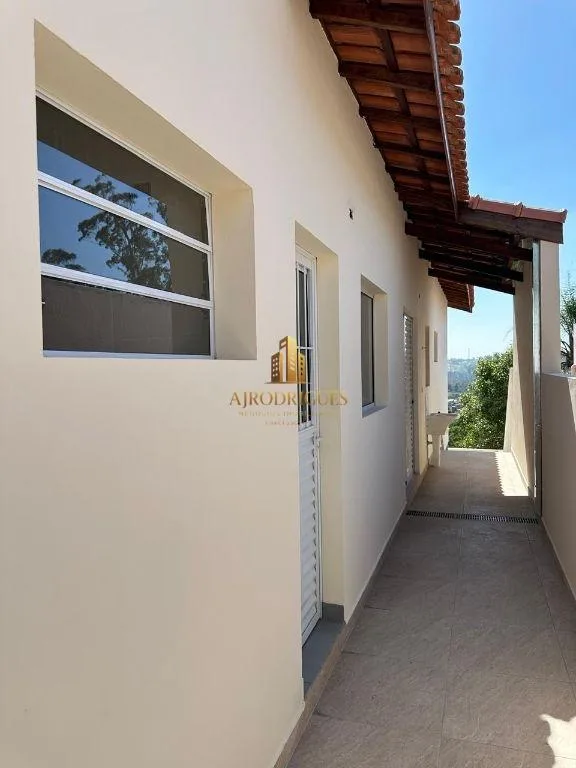 Casa para Venda em Mairinque, São José, 2 dormitórios, 1 suíte, 2 banheiros, 2 vagas