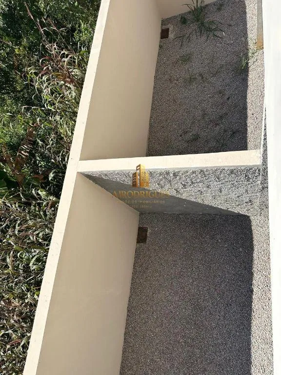 Casa para Venda em Mairinque, São José, 2 dormitórios, 1 suíte, 2 banheiros, 2 vagas
