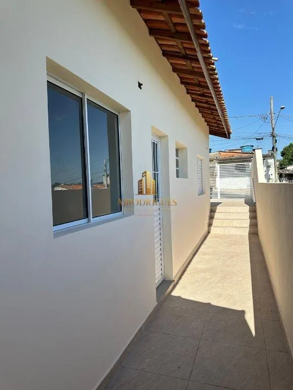 Casa para Venda em Mairinque, São José, 2 dormitórios, 1 suíte, 2 banheiros, 2 vagas