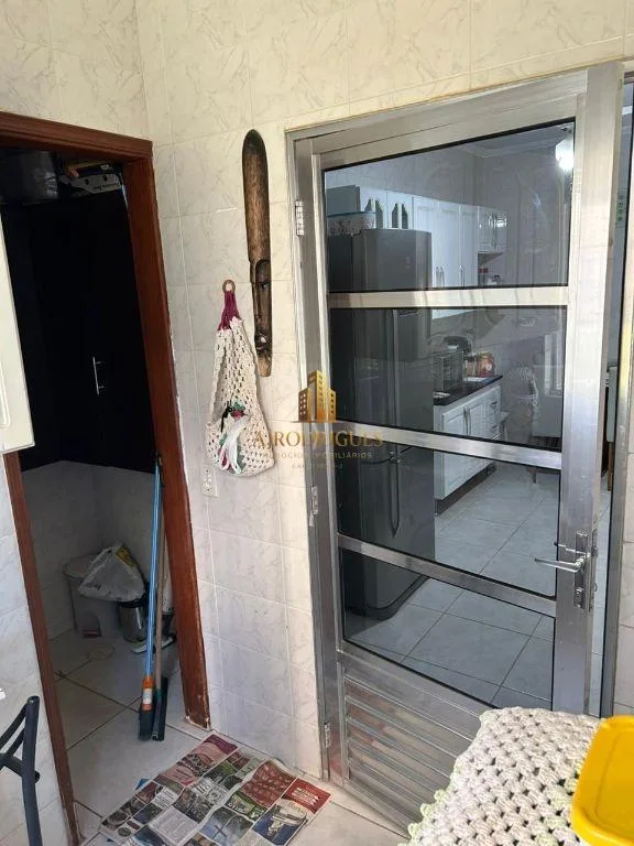 Apartamento para Locação em São Roque, Jardim Flórida, 3 dormitórios, 1 suíte, 2 banheiros, 2 vagas