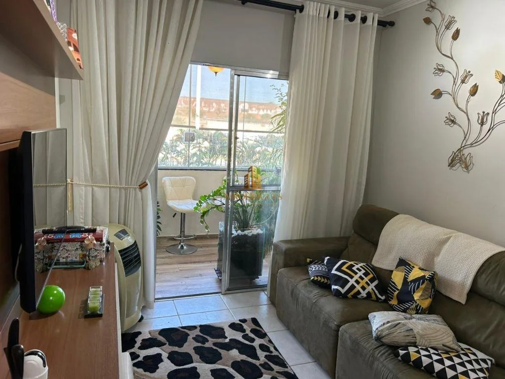 Apartamento para Locação em São Roque, Jardim Flórida, 3 dormitórios, 1 suíte, 2 banheiros, 2 vagas