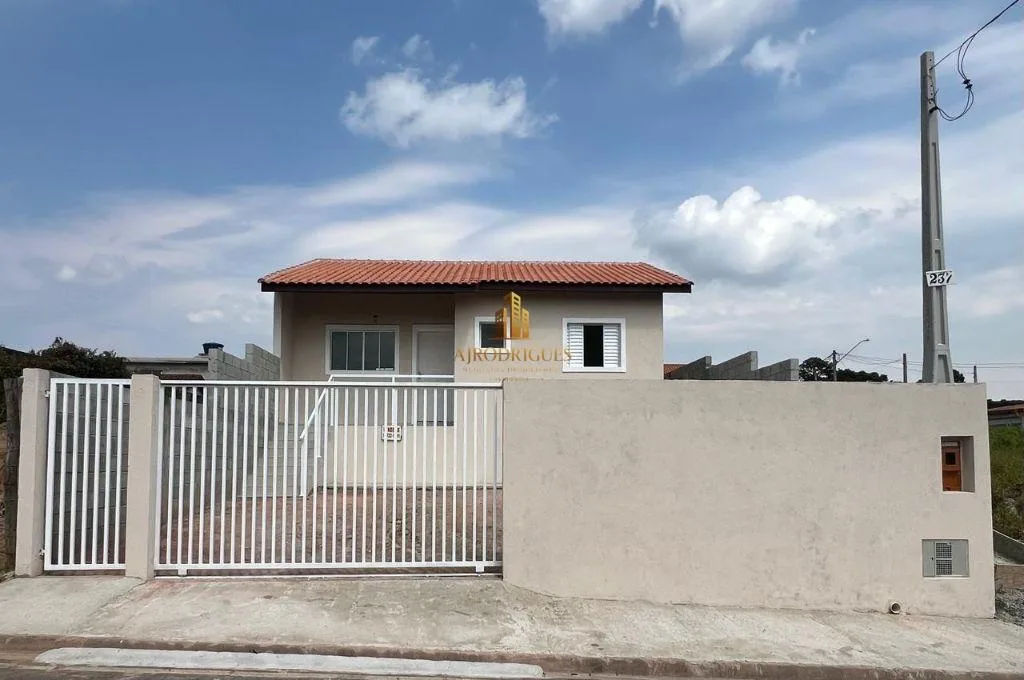 Casa para Venda em São Roque, Vila Vilma (Mailasqui), 2 dormitórios, 1 suíte, 2 banheiros, 2 vagas