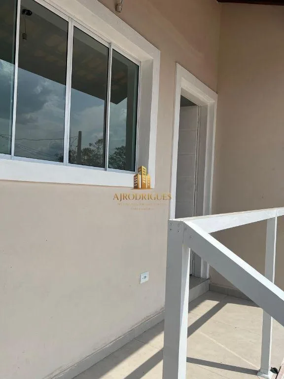 Casa para Venda em São Roque, Vila Vilma (Mailasqui), 2 dormitórios, 1 suíte, 2 banheiros, 2 vagas