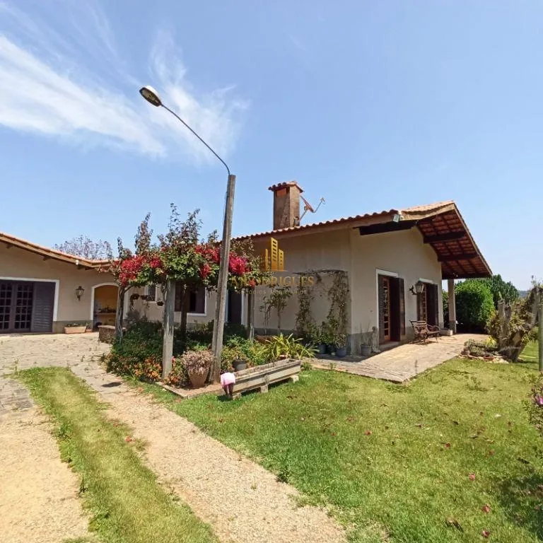 Casa para Venda em São Roque, Jardim das Flores, 3 dormitórios, 1 suíte, 3 banheiros