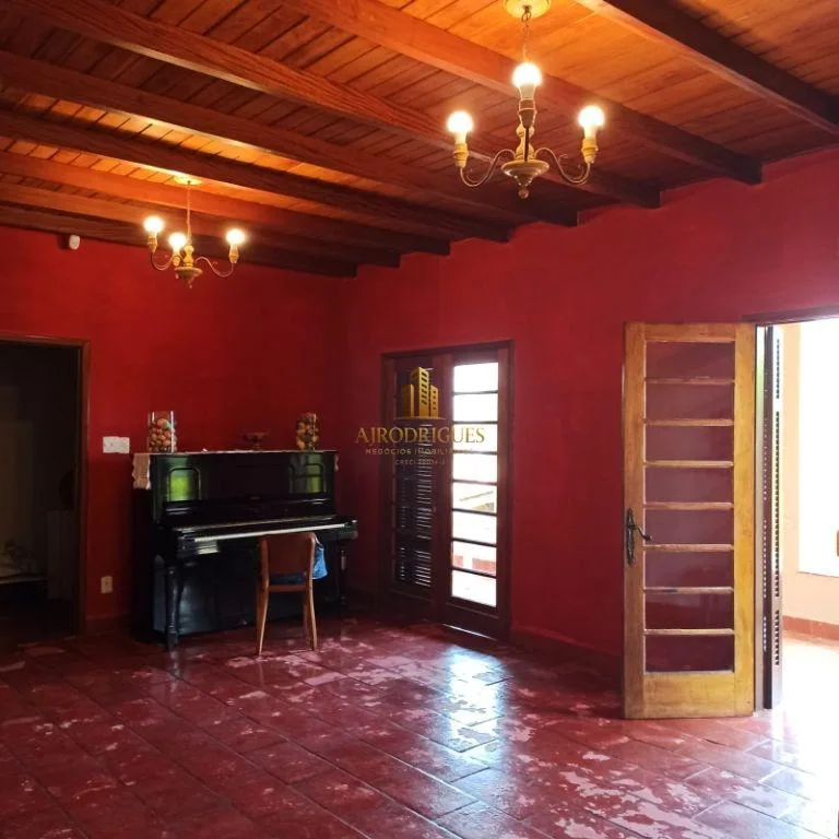 Casa para Venda em São Roque, Jardim das Flores, 3 dormitórios, 1 suíte, 3 banheiros