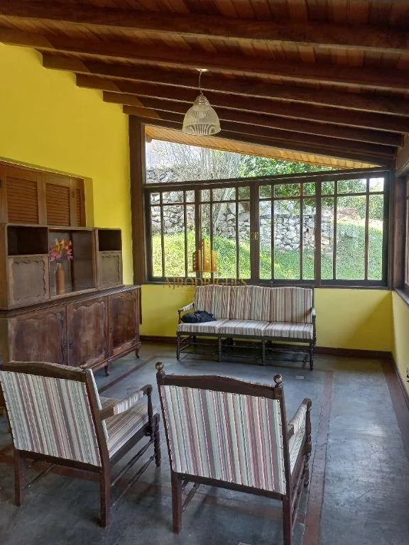 Casa para Venda em São Roque, Jardim das Flores, 3 dormitórios, 1 suíte, 3 banheiros