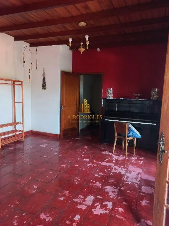 Casa para Venda em São Roque, Jardim das Flores, 3 dormitórios, 1 suíte, 3 banheiros