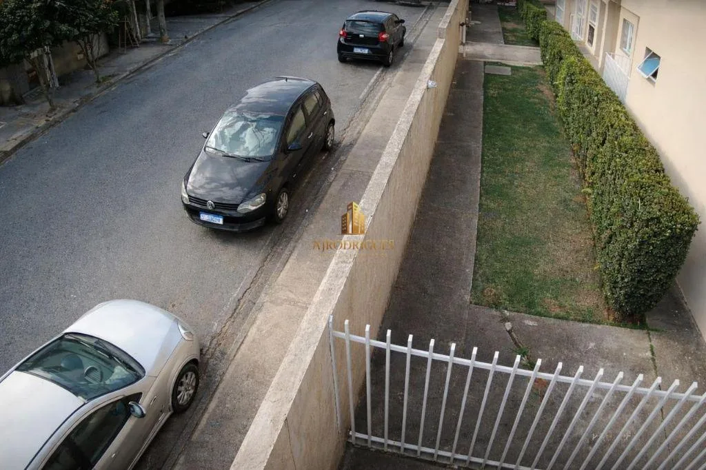 Apartamento para Venda em Mairinque, Granada, 2 dormitórios, 1 banheiro, 1 vaga