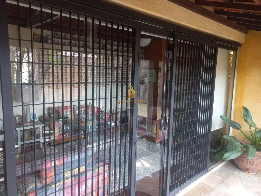 Casa para Venda em São Roque, Centro, 3 dormitórios, 2 banheiros, 1 vaga