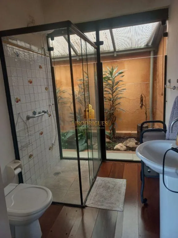 Casa para Venda em São Roque, Centro, 3 dormitórios, 2 banheiros, 1 vaga