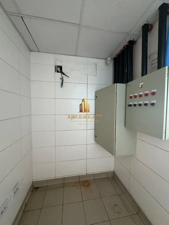 Comercial para Locação em São Roque, Centro, 4 banheiros, 5 vagas