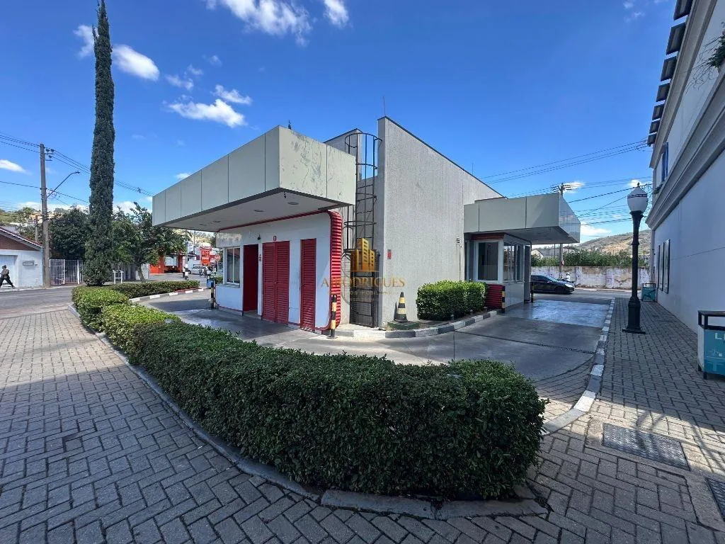 Comercial para Locação em São Roque, Centro, 4 banheiros, 5 vagas