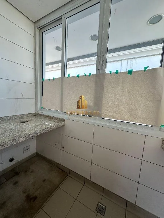 Comercial para Locação em São Roque, Centro, 4 banheiros, 5 vagas