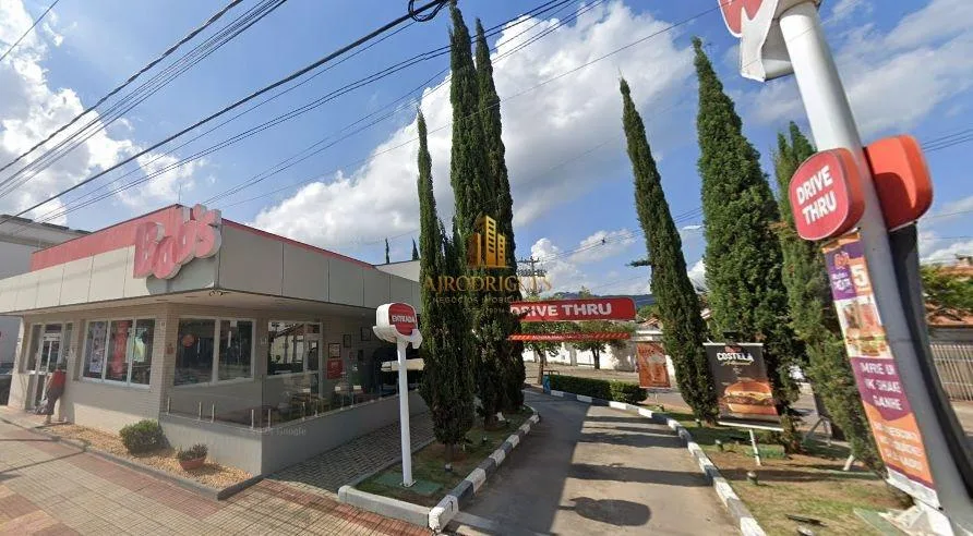 Comercial para Locação em São Roque, Centro, 4 banheiros, 5 vagas