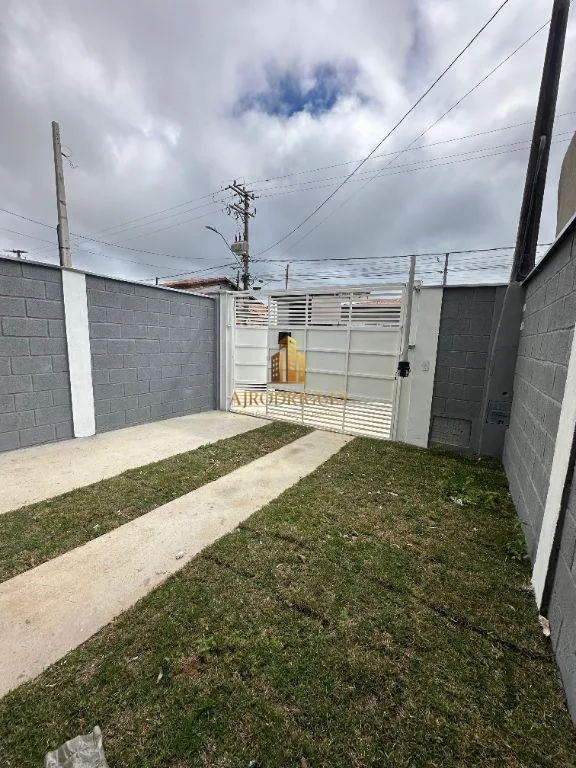 Casa para Venda em São Roque, Jardim Vinhas Do Sol (Mailasqui), 2 dormitórios, 1 suíte, 2 banheiros, 2 vagas
