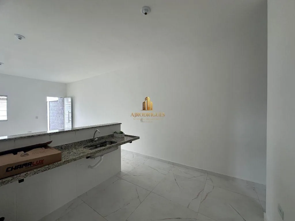 Casa para Venda em São Roque, Jardim Vinhas Do Sol (Mailasqui), 2 dormitórios, 1 suíte, 2 banheiros, 2 vagas
