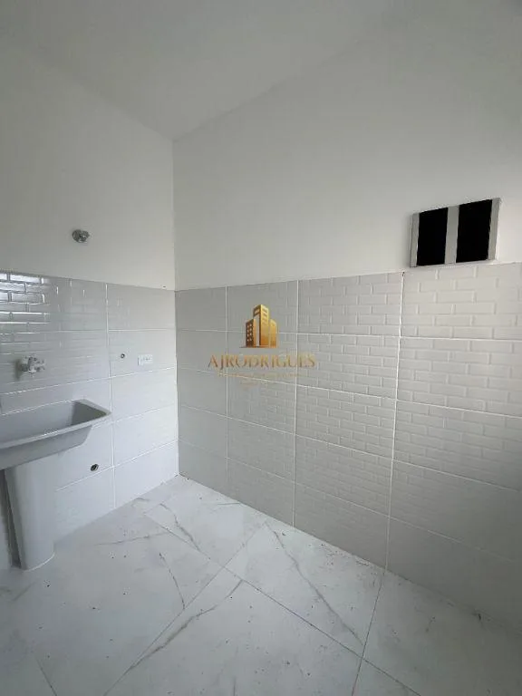 Casa para Venda em São Roque, Jardim Vinhas Do Sol (Mailasqui), 2 dormitórios, 1 suíte, 2 banheiros, 2 vagas