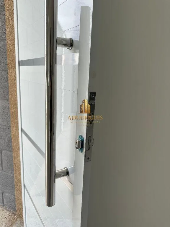 Casa para Venda em São Roque, Jardim Vinhas Do Sol (Mailasqui), 2 dormitórios, 1 suíte, 2 banheiros, 2 vagas