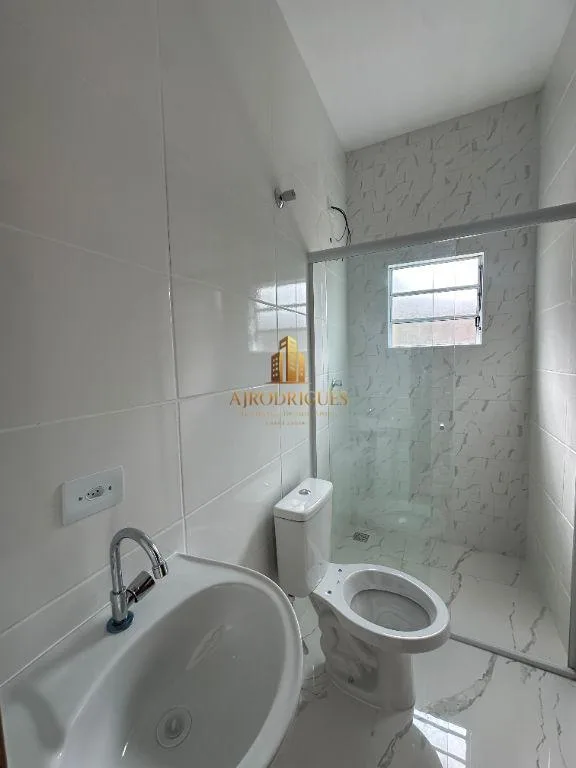 Casa para Venda em São Roque, Jardim Vinhas Do Sol (Mailasqui), 2 dormitórios, 1 suíte, 2 banheiros, 2 vagas