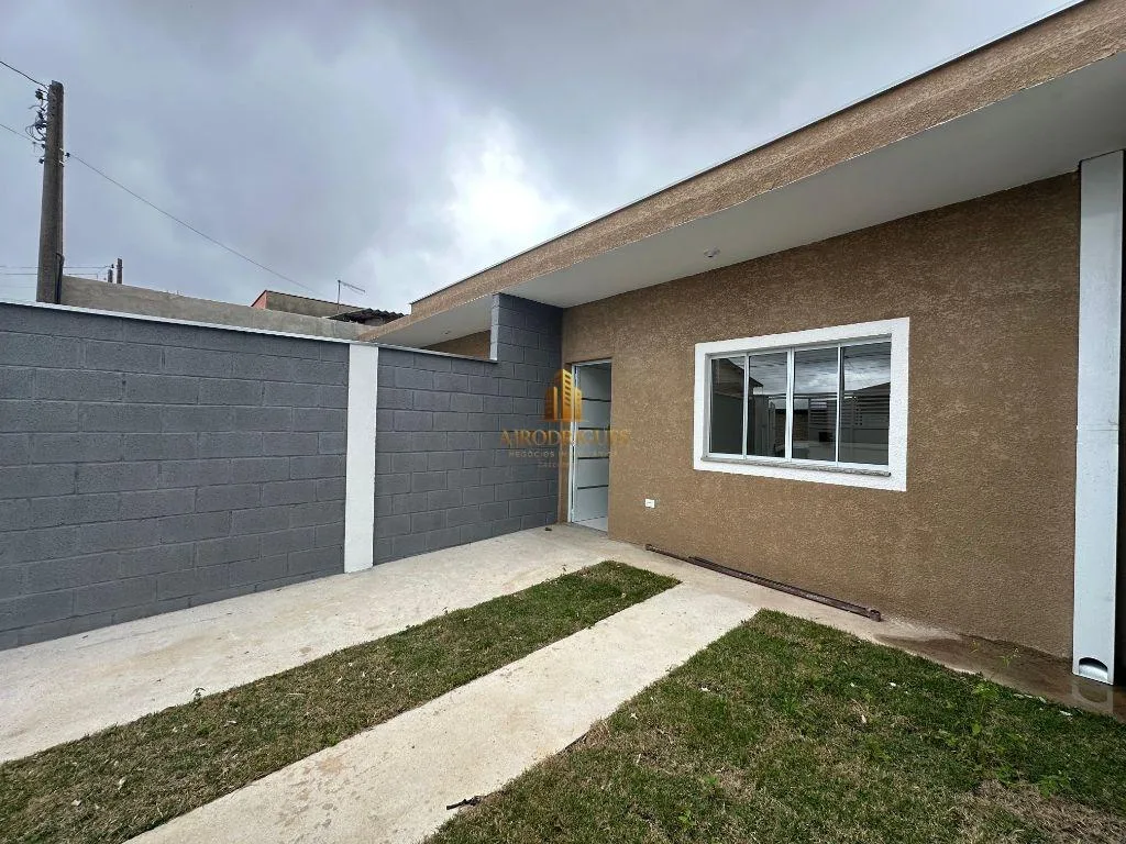 Casa para Venda em São Roque, Jardim Vinhas Do Sol (Mailasqui), 2 dormitórios, 1 suíte, 2 banheiros, 2 vagas