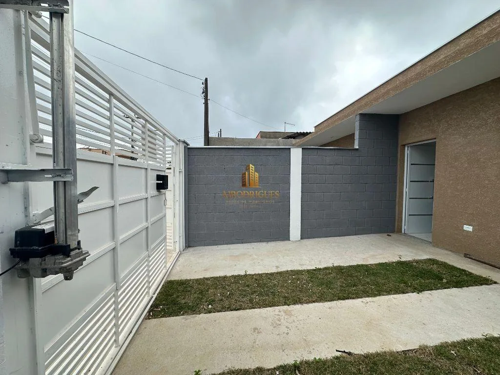 Casa para Venda em São Roque, Jardim Vinhas Do Sol (Mailasqui), 2 dormitórios, 1 suíte, 2 banheiros, 2 vagas