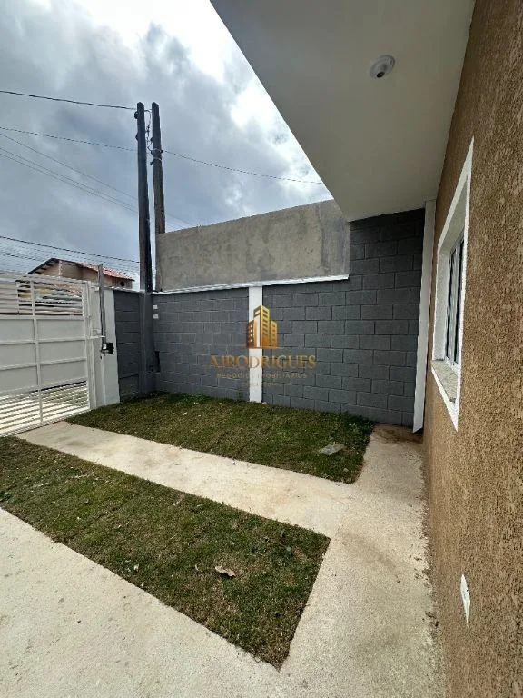 Casa para Venda em São Roque, Jardim Vinhas Do Sol (Mailasqui), 2 dormitórios, 1 suíte, 2 banheiros, 2 vagas