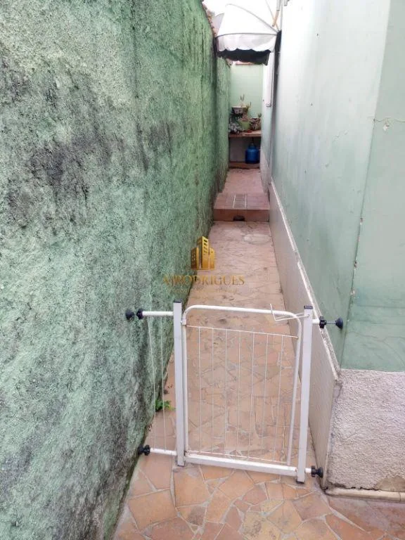 Casa para Venda em São Roque, Jardim Bandeirantes, 2 dormitórios, 1 banheiro, 1 vaga