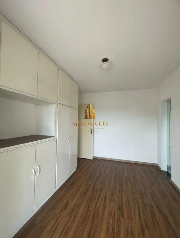 Casa para Venda em São Roque, Vila Junqueira, 4 dormitórios, 2 suítes, 4 banheiros, 3 vagas