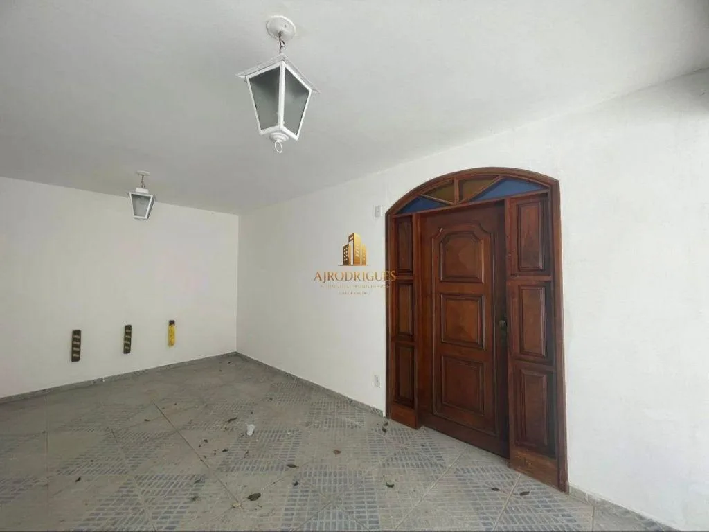 Casa para Venda em São Roque, Vila Junqueira, 4 dormitórios, 2 suítes, 4 banheiros, 3 vagas