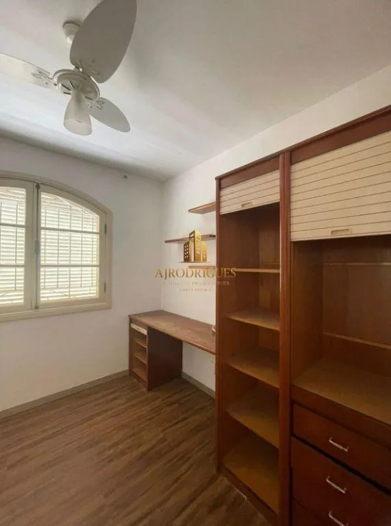 Casa para Venda em São Roque, Vila Junqueira, 4 dormitórios, 2 suítes, 4 banheiros, 3 vagas