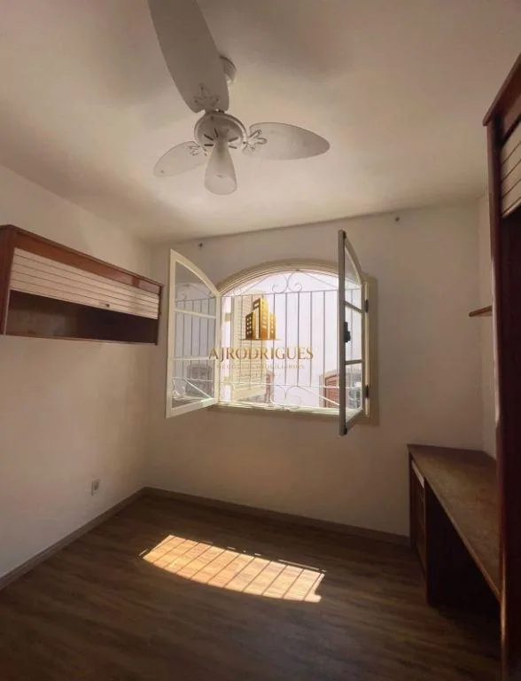 Casa para Venda em São Roque, Vila Junqueira, 4 dormitórios, 2 suítes, 4 banheiros, 3 vagas
