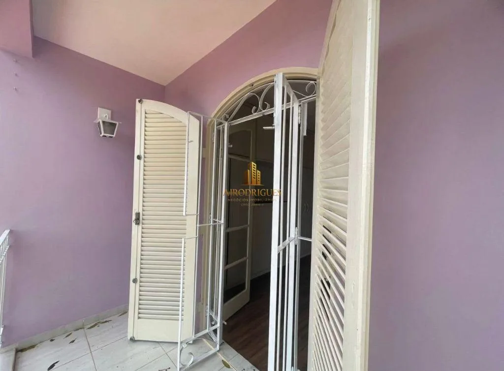 Casa para Venda em São Roque, Vila Junqueira, 4 dormitórios, 2 suítes, 4 banheiros, 3 vagas