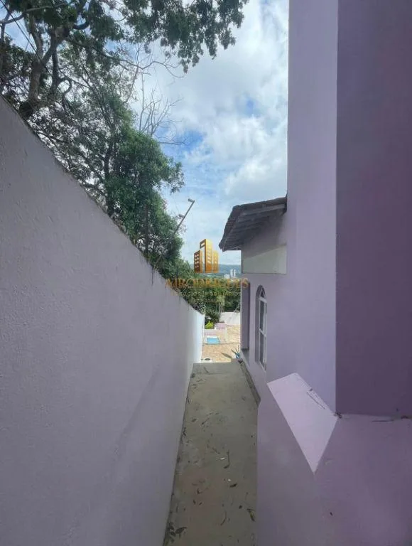 Casa para Venda em São Roque, Vila Junqueira, 4 dormitórios, 2 suítes, 4 banheiros, 3 vagas