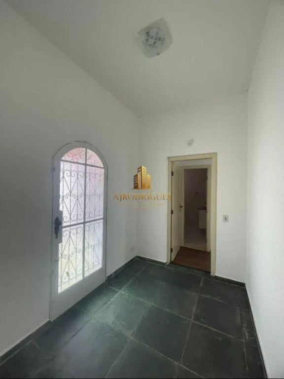 Casa para Venda em São Roque, Vila Junqueira, 4 dormitórios, 2 suítes, 4 banheiros, 3 vagas