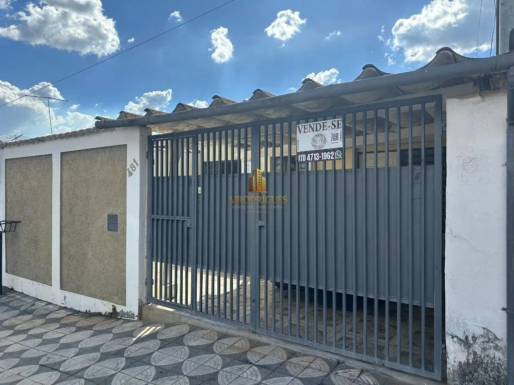 Casa para Venda em São Roque, Vila Santa Rita, 2 dormitórios, 1 banheiro, 2 vagas
