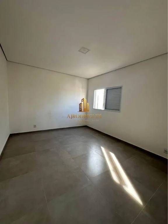 Casa para Venda em São Roque, Loteamento Jardim do Sol (Mailasqui), 2 dormitórios, 2 banheiros, 2 vagas