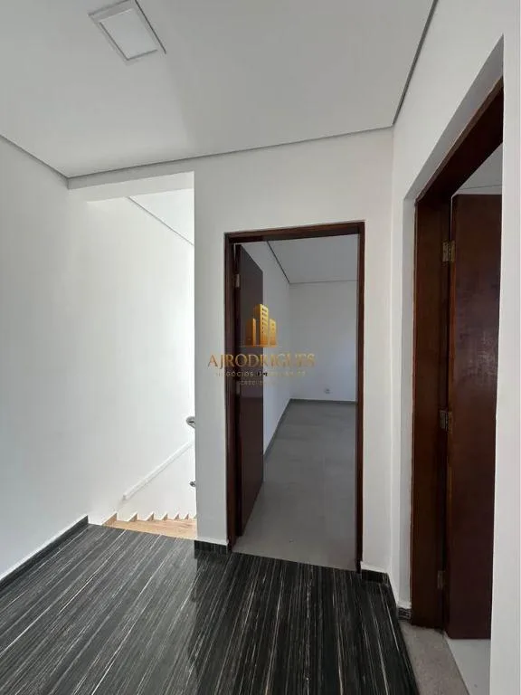 Casa para Venda em São Roque, Loteamento Jardim do Sol (Mailasqui), 2 dormitórios, 2 banheiros, 2 vagas