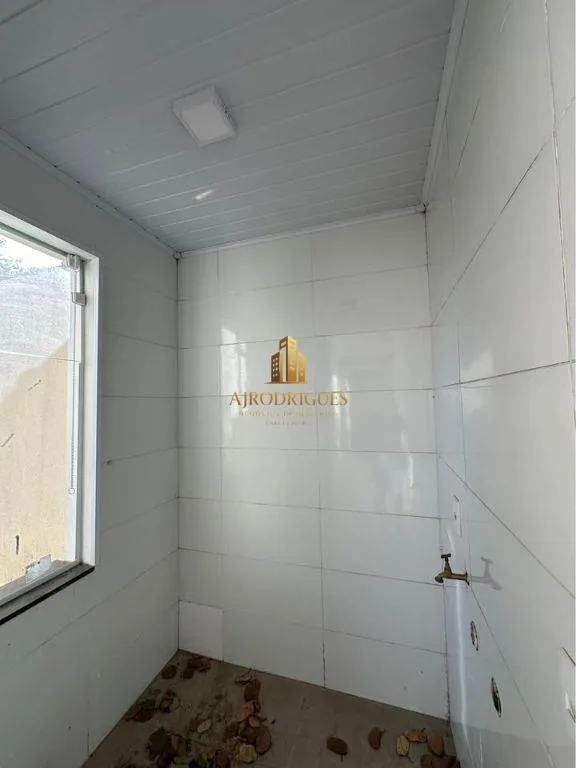Casa para Venda em São Roque, Loteamento Jardim do Sol (Mailasqui), 2 dormitórios, 2 banheiros, 2 vagas