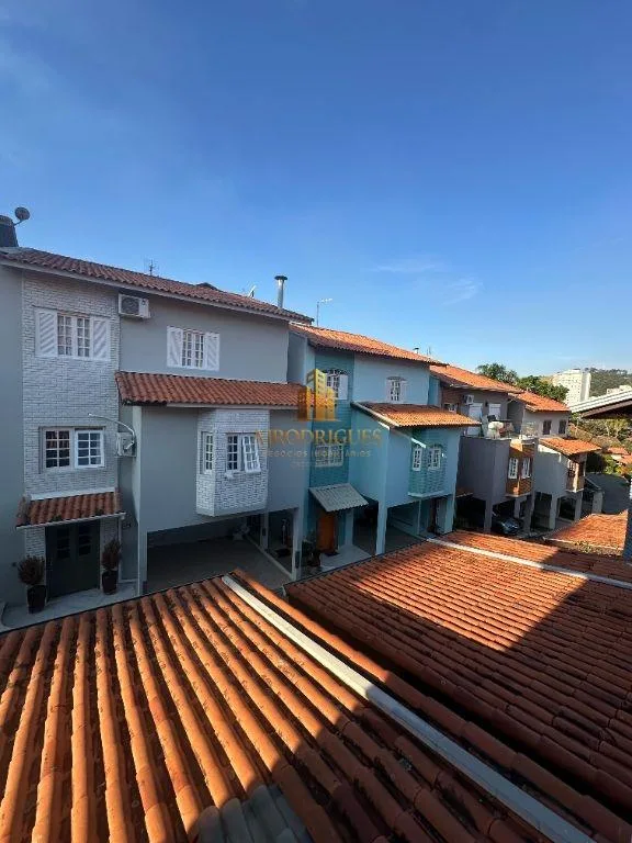 Casa em Condomínio para Venda em São Roque, Vila Irene, 3 dormitórios, 3 suítes, 3 banheiros, 2 vagas