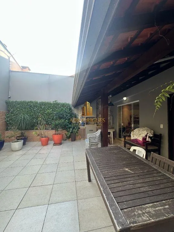 Casa em Condomínio para Venda em São Roque, Vila Irene, 3 dormitórios, 3 suítes, 3 banheiros, 2 vagas