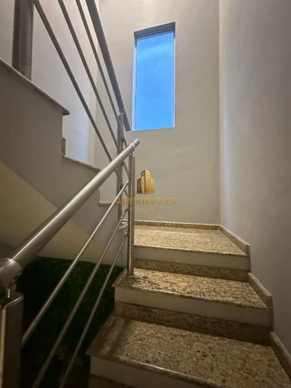 Casa em Condomínio para Venda em São Roque, Vila Irene, 3 dormitórios, 3 suítes, 3 banheiros, 2 vagas