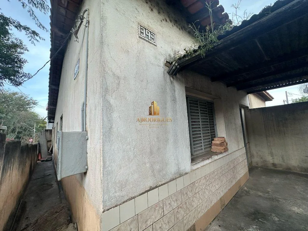 Casa para Venda em São Roque, Centro, 3 dormitórios, 1 banheiro, 1 vaga