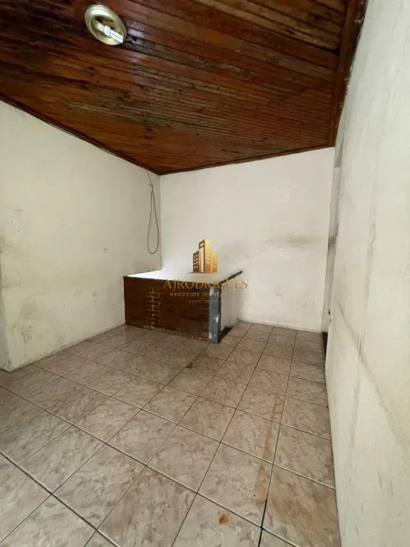 Casa para Venda em São Roque, Centro, 3 dormitórios, 1 banheiro, 1 vaga