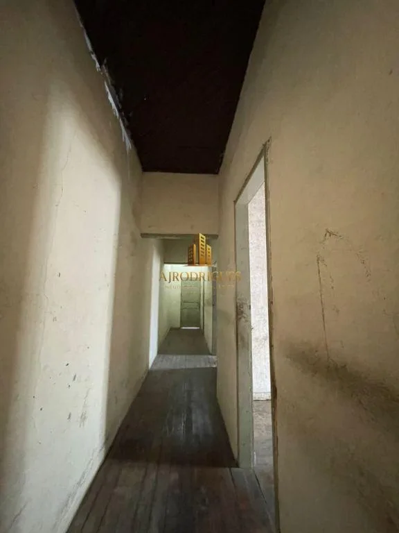 Casa para Venda em São Roque, Centro, 3 dormitórios, 1 banheiro, 1 vaga