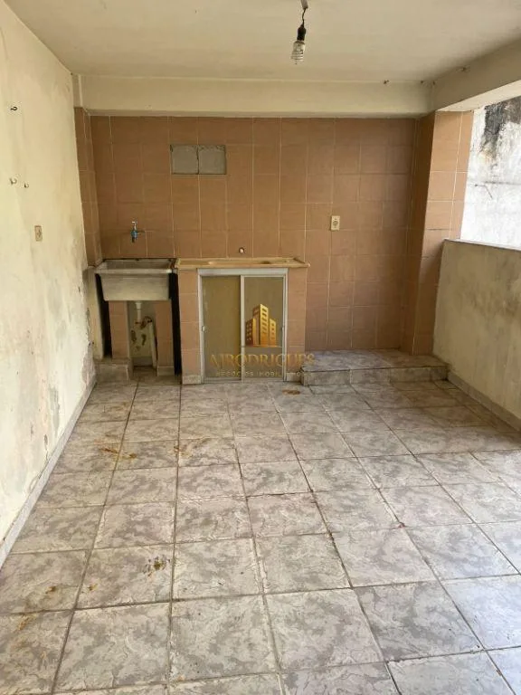 Casa para Venda em São Roque, Centro, 3 dormitórios, 1 banheiro, 1 vaga
