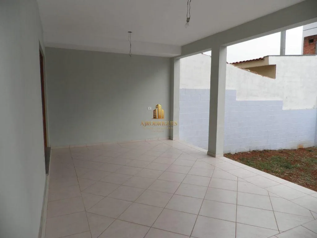 Casa para Venda em São Roque, Jardim Flórida, 3 dormitórios, 1 suíte, 2 banheiros, 3 vagas