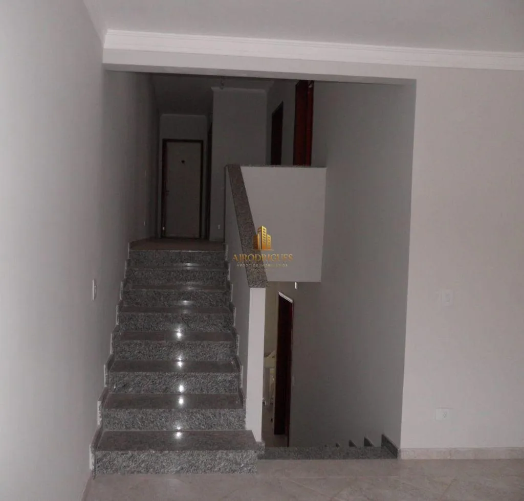 Casa para Venda em São Roque, Jardim Flórida, 3 dormitórios, 1 suíte, 2 banheiros, 3 vagas