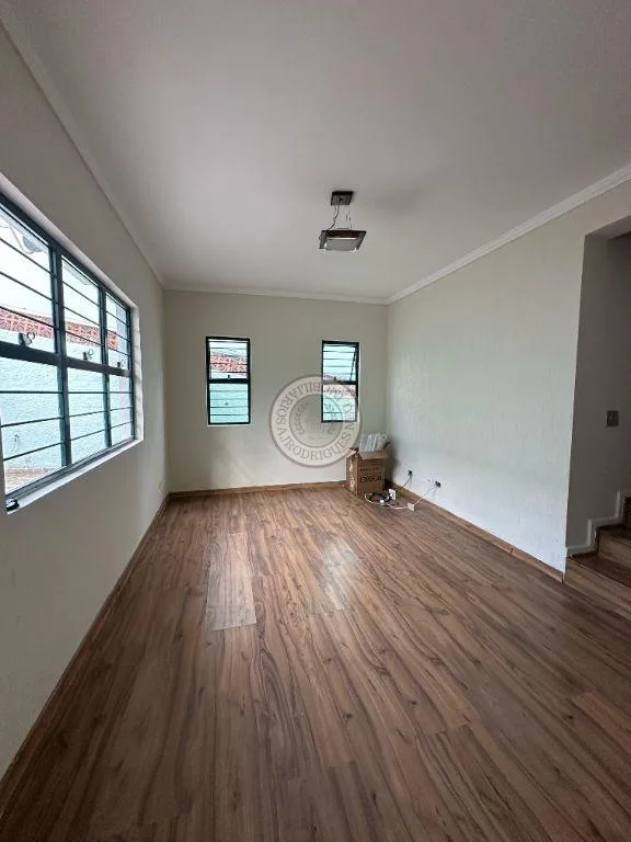 Casa para Venda em São Roque, Jardim Mosteiro, 4 dormitórios, 1 suíte, 2 banheiros, 2 vagas