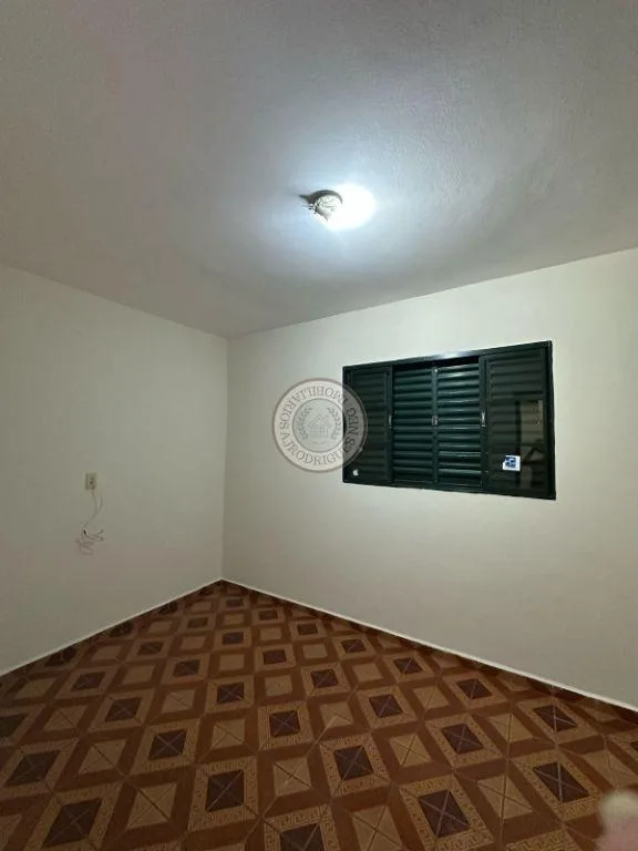 Casa para Venda em São Roque, Jardim Mosteiro, 4 dormitórios, 1 suíte, 2 banheiros, 2 vagas